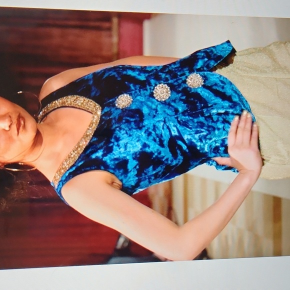 Embroidered Velvet Vest + Leggings set - Picture 1 of 5